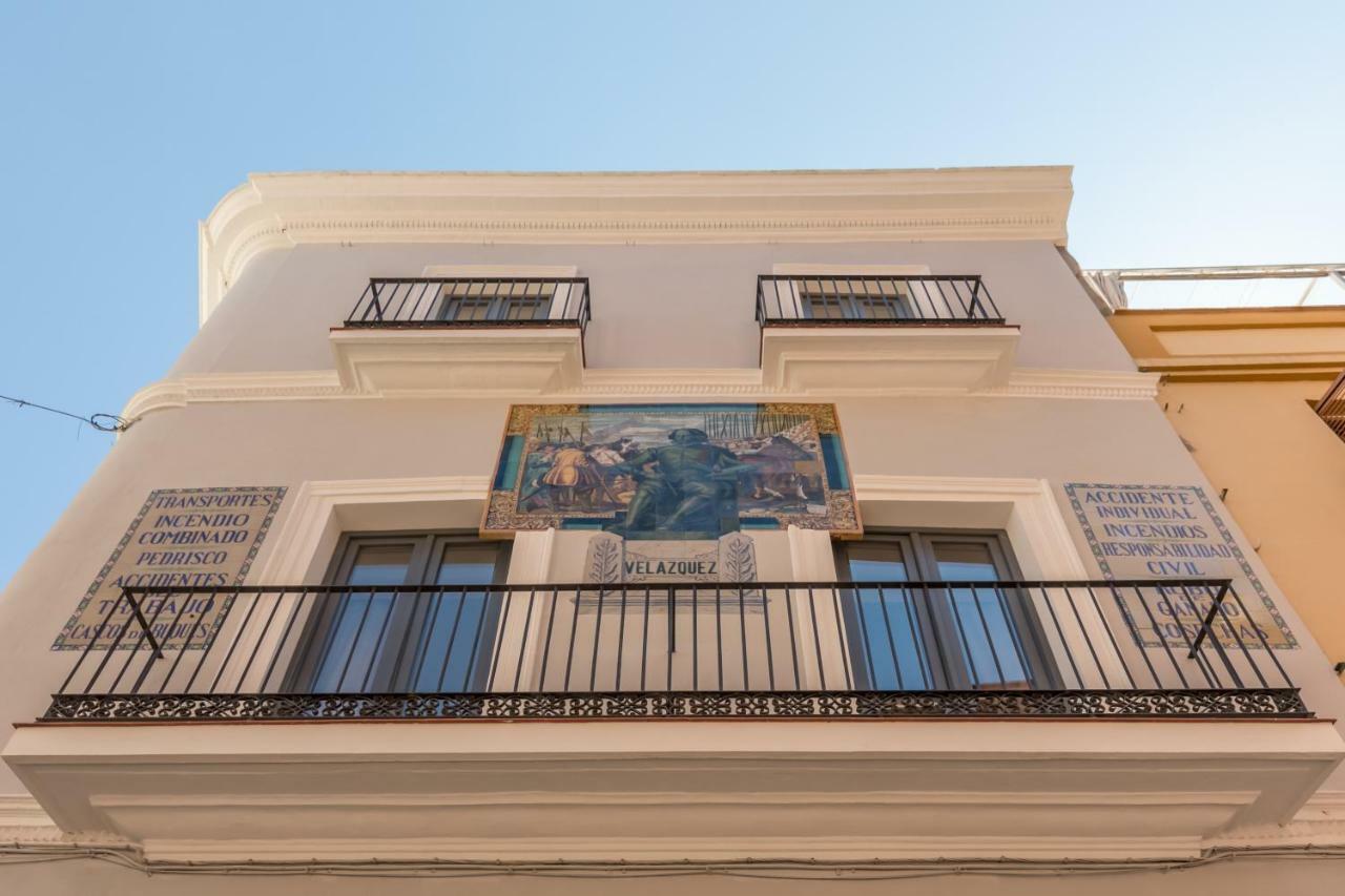 Green-Apartments Sierpes Luxury Suites Seville Exterior photo